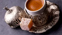 Cafeaua nu este doar o băutură. Ce spun ritualurile din jurul ei despre felul în care trăim