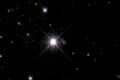 Peekaboo, mica galaxie ascunsă care oferă o privire uimitoare în trecutul Universului