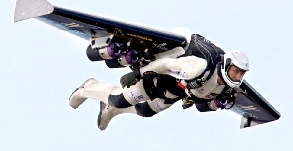Cel mai nebunesc salt din lume cu un jet pack in spate (VIDEO)