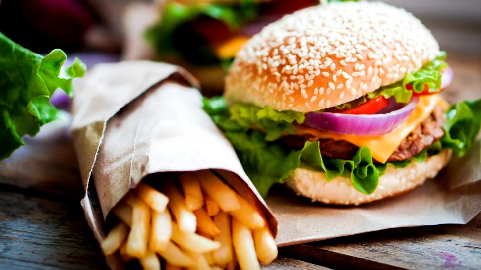 Motivul pentru care oamenii evită mâncarea de tip fast-food nu are legătura cu sănătatea