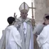 Papa Francisc ar fi spus că există prea multă „poponărie” în colegiile preoțești