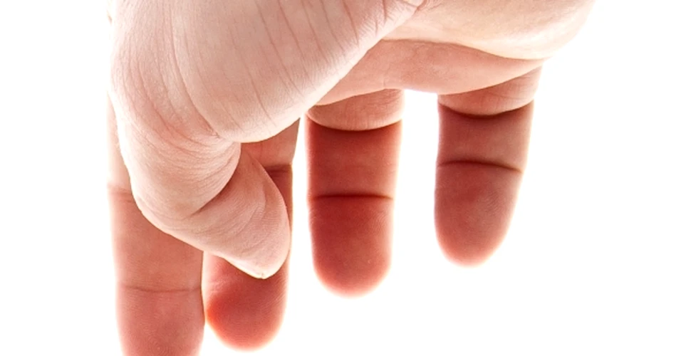 Lungimea degetelor îţi spune cât de predispus eşti la boli!