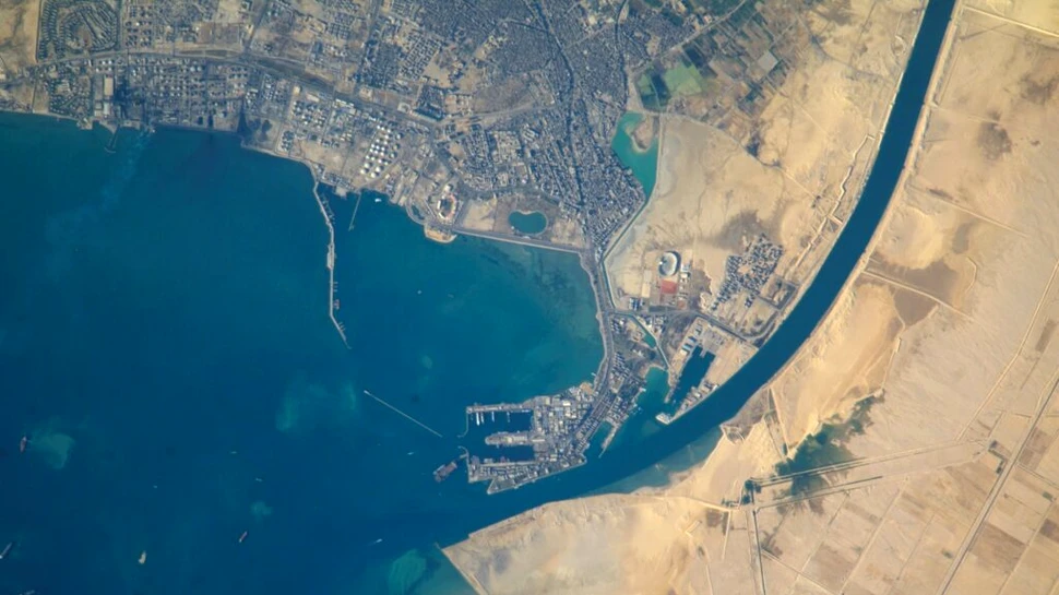 167 de ani de la începerea construcţiei Canalului Suez. A scurtat drumul navigatorilor către Europa la doar câteva ore