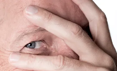 Operaţie extraordinară: un om şi-a recăpătat vederea cu ajutorul unui dinte implantat în ochi