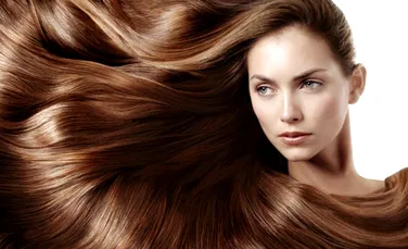 5 reguli obligatorii vara pentru a avea un păr sănătos
