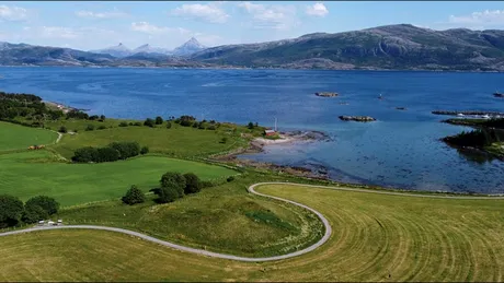 O navă funerară de sub un tumul antic este mai veche decât vikingii