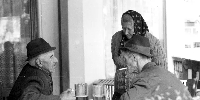 Era mai bine „pe vremuri”? Cercetătorii explică de unde vine nostalgia pentru „Epoca de Aur”