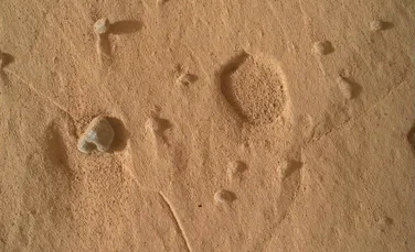 NASA a descoperit găuri ciudate pe Marte, iar oamenii de știință nu știu ce le-a format