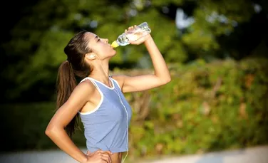 Câteva motive principale ca să bei mai multă apă