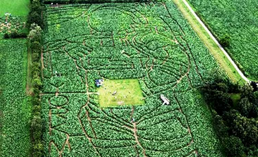 Aselenizarea a inspirat cel mai mare labirint viu din Europa