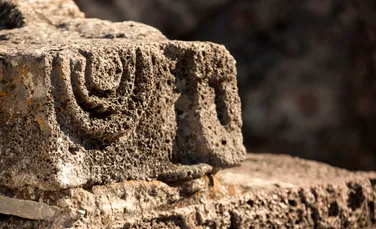 O cutie de piatră cu ofrande ceremoniale rare, descoperită de arheologii mexicani