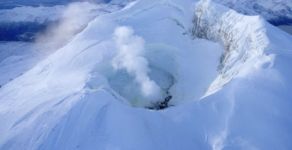 Erupție iminentă în Alaska pe măsură ce cutremurele se intensifică în zonă