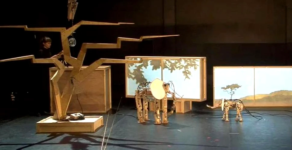 Roboţii pe scenă: teatrul de păpuşi în varianta hi-tech (VIDEO)