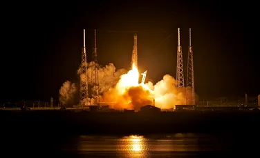 Eveniment istoric: SpaceX a lansat primul program spaţial particular