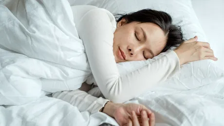 Somnul ajută la procesarea emoțiilor. Care este mecanismul?