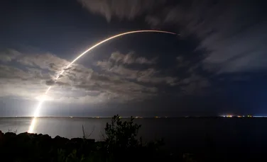 Lansare cu succes pentru noua rachetă Falcon 9 de la SpaceX