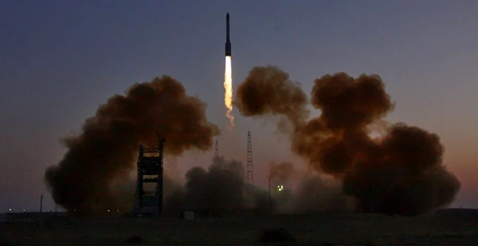 O rachetă purtătoare Soiuz cu un satelit militar la bord a decolat cu succes de pe Pleseţk