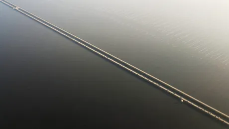 Cel mai lung pod rutier din lume nu este pentru șoferii slabi de înger