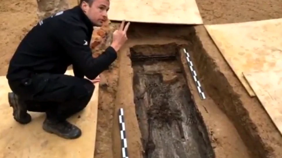 Rămăşiţele unui general important al lui Napoleon, găsite în Rusia sub un ring de dans