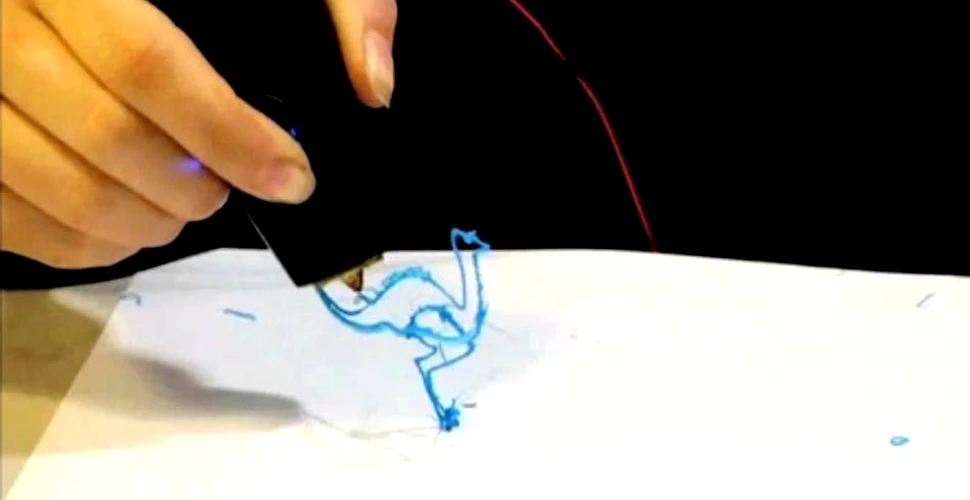 Desenezi în aer şi obţii o sculptură 3-D! (VIDEO)