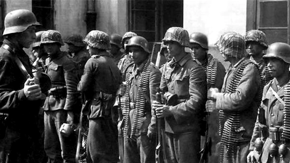Sub zvastică şi semilună: tătarii lui Hitler