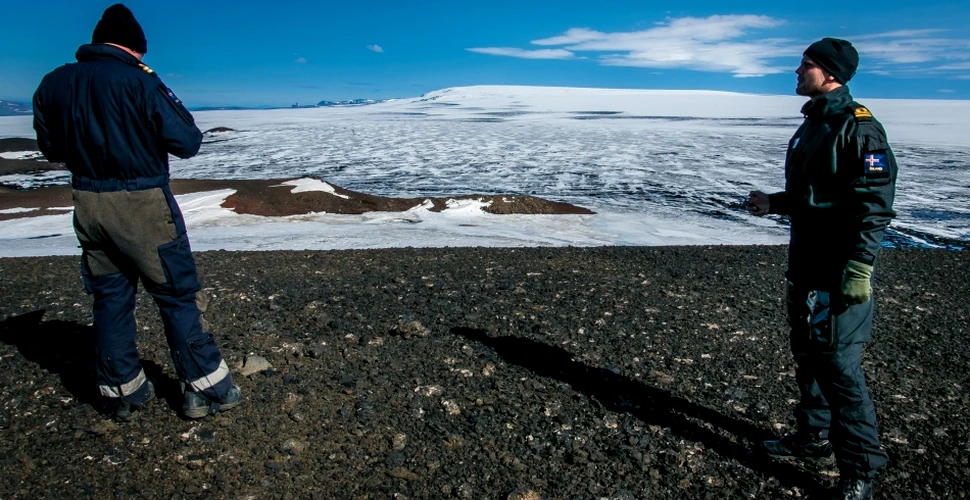 Alertă maximă: Islanda a interzis survolarea zonei uriaşului Vulcan Bardarbunga, care a intrat în erupţie