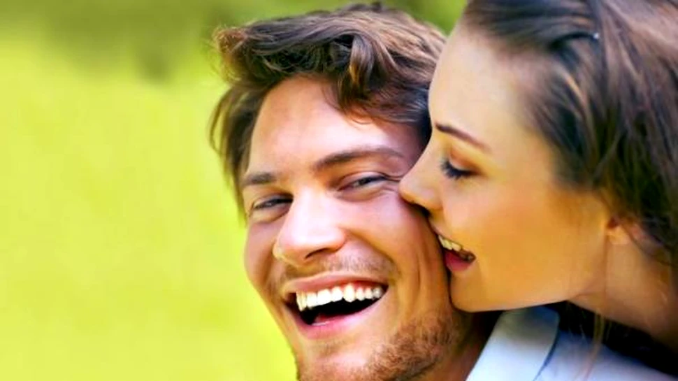 Dragostea miroase si pe Internet