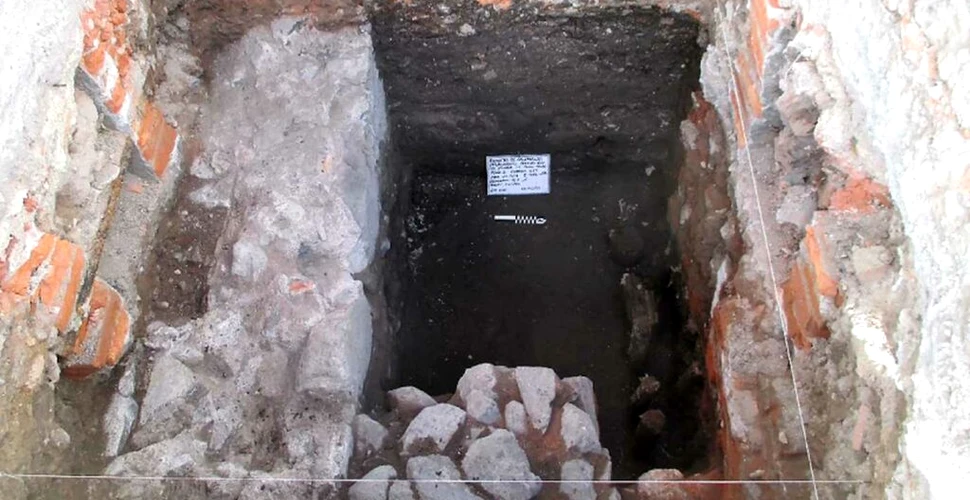 O descoperire veche de șapte secole. Rămășițele unor copii și alte ofrande, găsite într-o casă aztecă