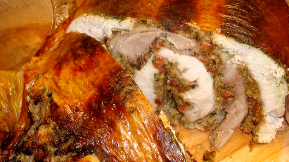 Cel mai mare fel de mâncare din lume: reţeta vestită a beduinilor (FOTO)