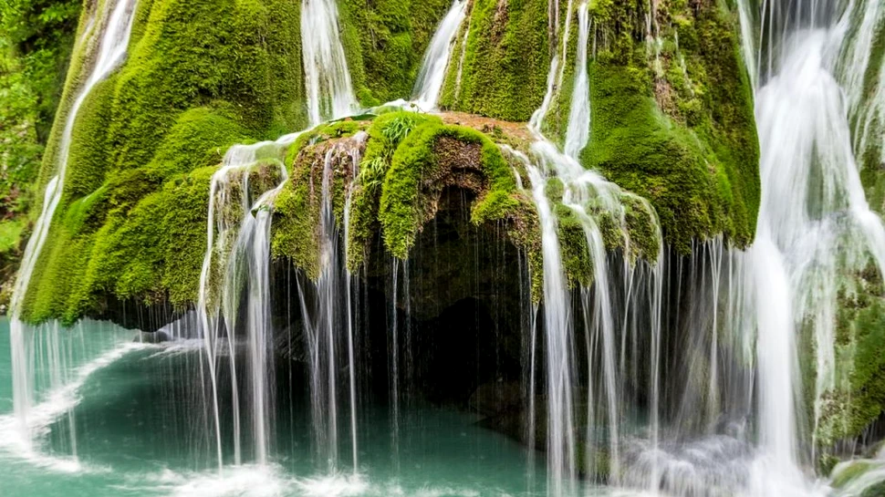 S-a prăbușit Cascada Bigăr din Parcul Național Cheile Nerei-Beușnița