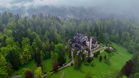 Castelul Peleș: ambiții europene și modernitatea României din inima Bucegilor