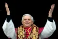 Papa Benedict al XVI-lea a murit