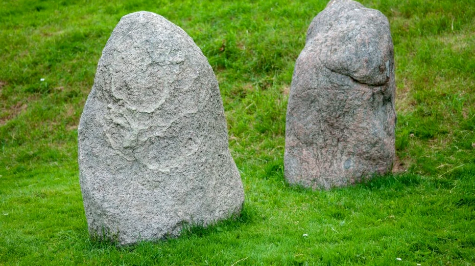 Arheologii au descoperit cine a sculptat faimoasele pietre runice vikinge