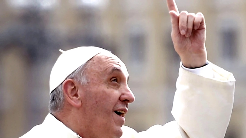 Schimbare istorică la Vatican. Papa Francisc a numit 6 femei în funcţii-cheie