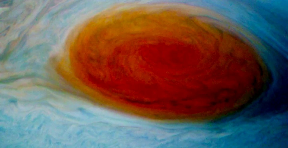 Imagini UIMITOARE cu Marea Pată Roşie de pe Jupiter, publicate de NASA