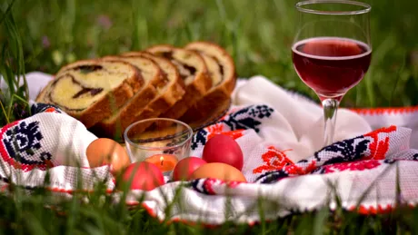 Ce au mâncat românii de Paște și care au fost cele mai comandate preparate?