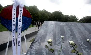 Memorialul Veteranilor din Războiul Coreean, reabilitat recent în SUA, conține sute de nume greșite