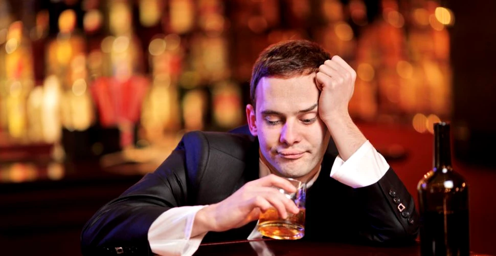 Bărbaţii care beau un pahar de alcool pe zi au un risc mai redus de boli cardiace