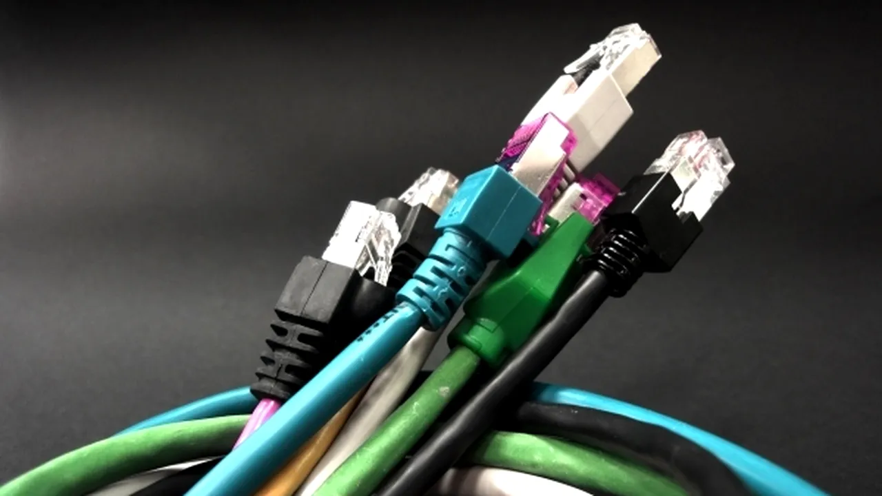 1-cablu-internet 