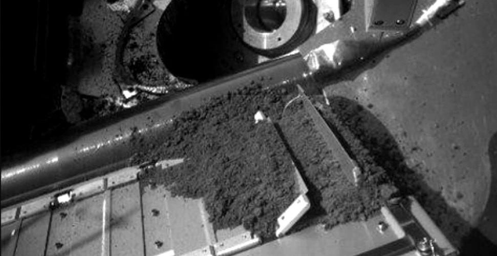 Primele mostre de sol de pe Marte nu au putut fi analizate