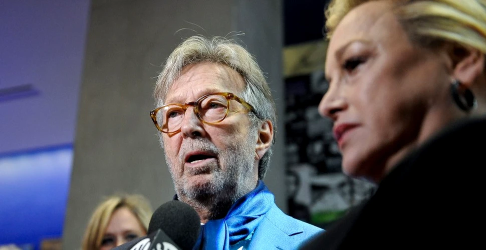 Eric Clapton a anunţat că auzul îi este foarte afectat şi că va surzi