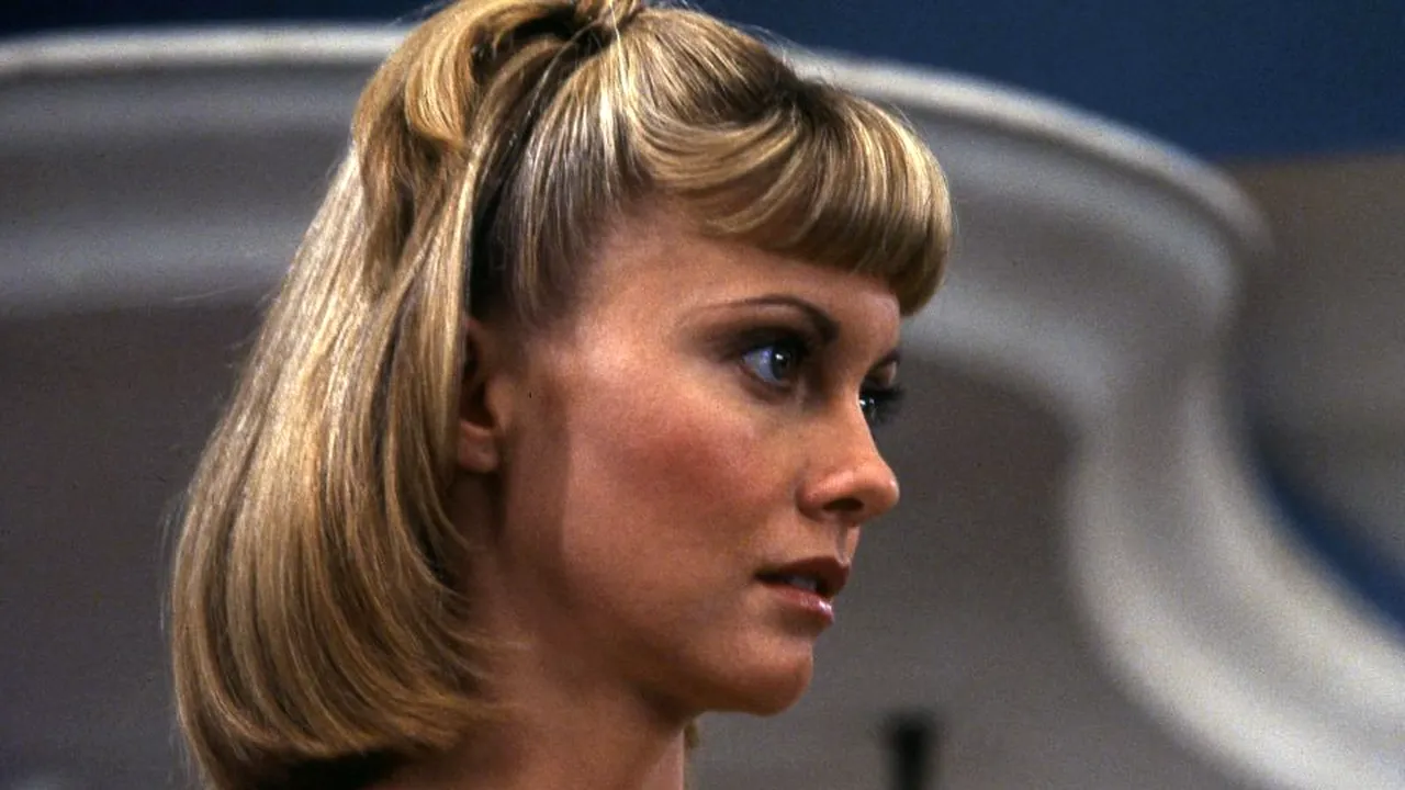 1-olivia-newton-john-in-grease-hepta-3777533-descopera 