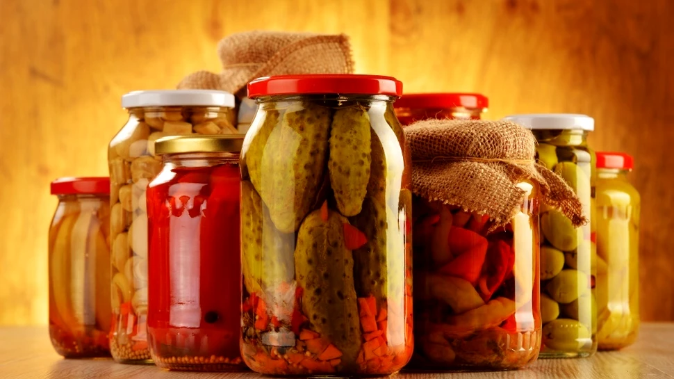 De ce este bine să mănânci murături şi varză murată în această perioadă