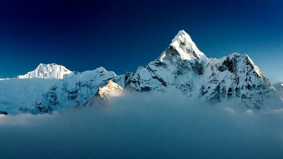 A ”intrat la apă” Everestul?