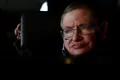 Stephen Hawking, omul de știință care a explorat Universul dintr-un scaun cu rotile. „Inteligența este abilitatea de a te adapta schimbării”