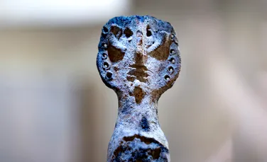 O figurină din lut, veche de 3.000 de ani, ar putea fi o zeiță preistorică a apei