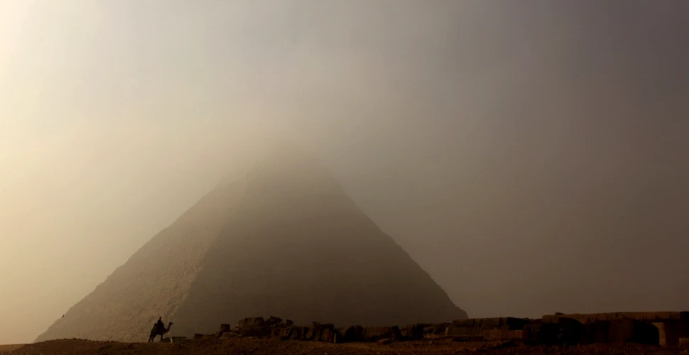 Marea surpriză de lângă piramide: arheologii au făcut descoperiri neaşteptate în Giza