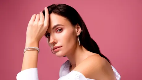 Brățările statement: Cum le porți fără să încarci ținuta (P)