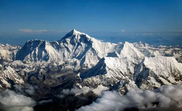 Avertismentul cercetătorilor: Până în 2100 rămânem fără gheţari pe Everest
