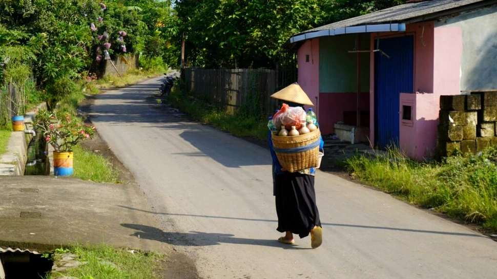 O femeie din Indonezia, condamnată la închisoare după ce a spus o rugăciune musulmană şi a mâncat porc